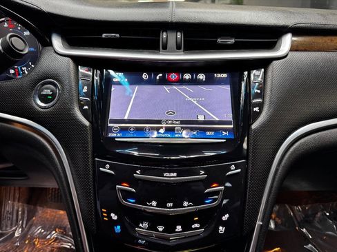 Used 2017 Cadillac XTS Premium Luxury image 22