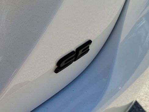 Used 2023 Toyota Camry SE image 7