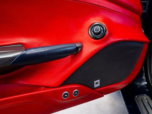 Used 2017 Ferrari 488 Spider image 33