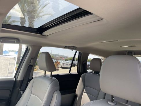 Used 2021 Honda Pilot EX-L image 2