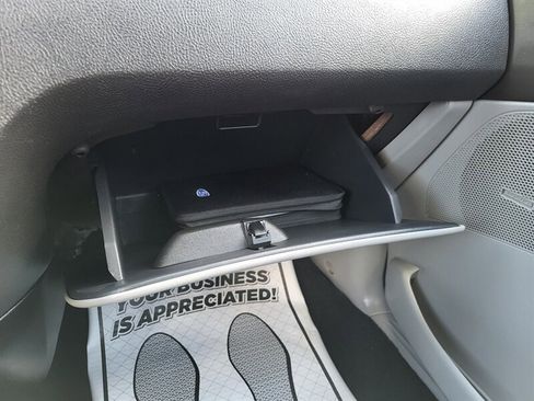 Used 2006 Ford Focus SES image 20