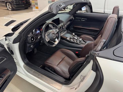 Used 2018 Mercedes-Benz AMG GT Roadster w/ Lane Tracking Package image 6