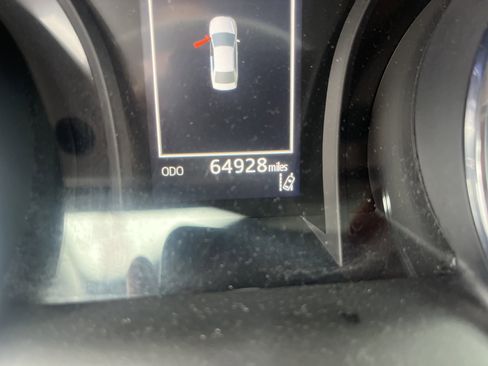 Used 2019 Toyota Camry LE image 6