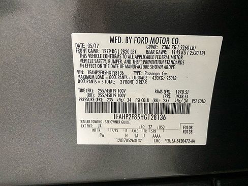 Used 2017 Ford Taurus Limited w/ Driver Assist Package image 9