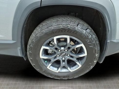 Used 2026 Chevrolet Equinox ACTIV w/ Convenience Package III AWD/4WD image 12