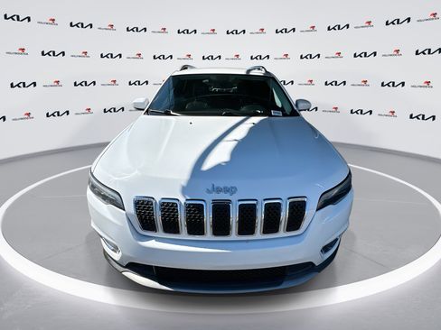 Used 2019 Jeep Cherokee Limited image 3