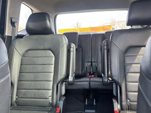 Used 2019 Volkswagen Atlas SEL Premium image 14