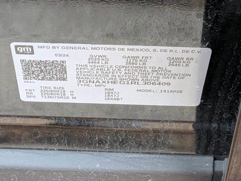 Used 2024 Chevrolet Equinox LS w/ Midnight Edition image 38