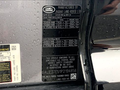 Used 2023 Land Rover Defender 110 X-Dynamic SE image 4