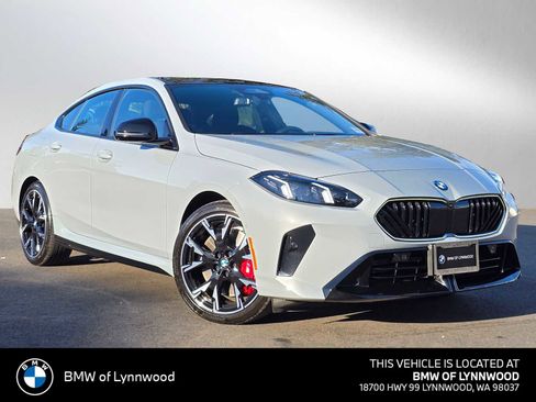 Used 2026 BMW 228i xDrive w/ Technology Package AWD/4WD image 1