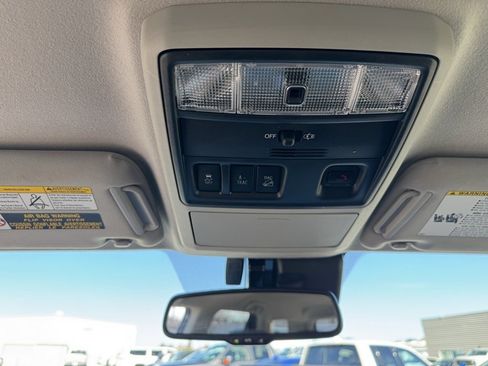 Used 2020 Toyota 4Runner SR5 image 32