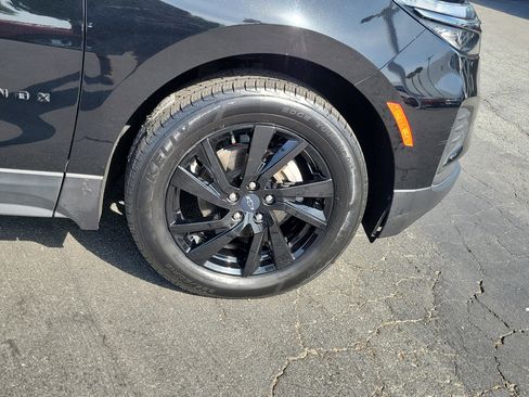 Used 2023 Chevrolet Equinox LS w/ LS Convenience Package FWD image 13