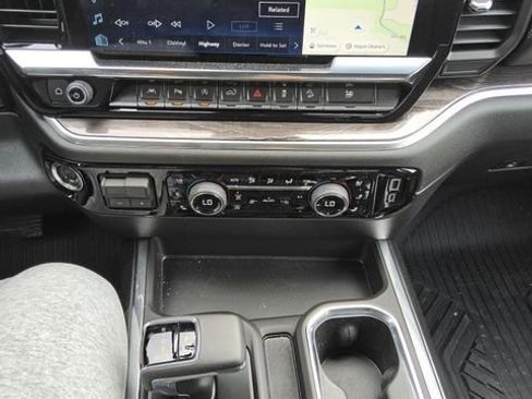 Used 2025 Chevrolet Silverado 1500 LTZ w/ Z71 Off-Road Package image 13