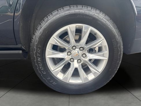 Used 2023 Chevrolet Tahoe Premier w/ Premium Package AWD/4WD image 12