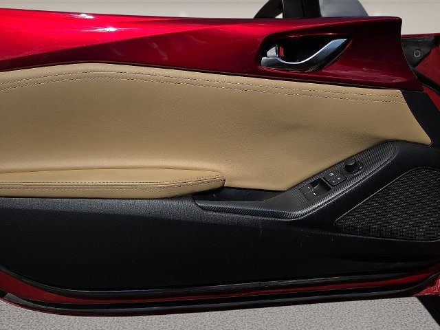 Used 2019 MAZDA MX-5 Miata RF Grand Touring RWD image 20