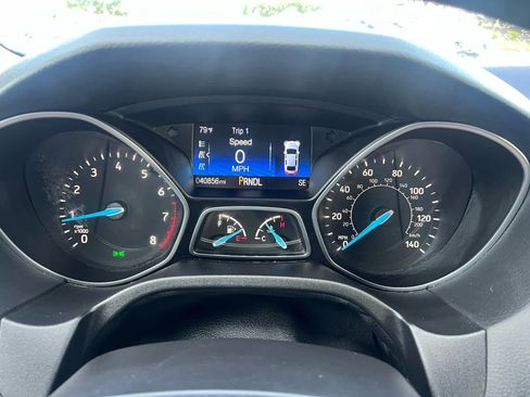 Used 2017 Ford Focus SE image 42