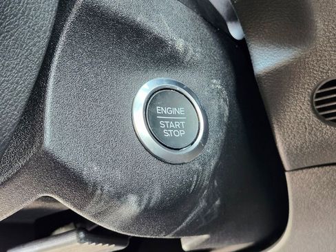 New 2026 Ford Transit 250 148 Medium Roof image 20