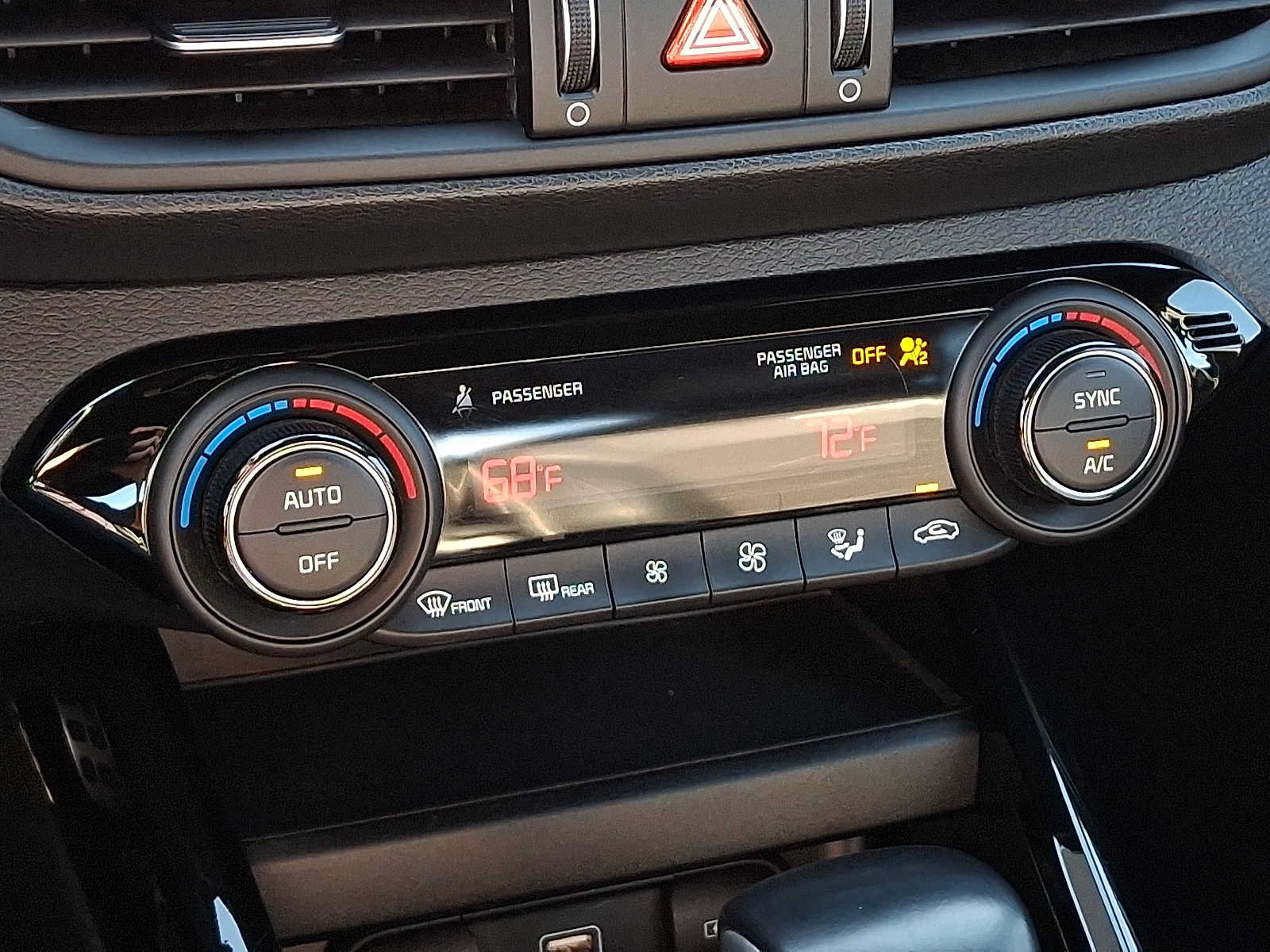 Used 2022 Kia Forte GT-Line w/ GT-Line Technology Package FWD image 15