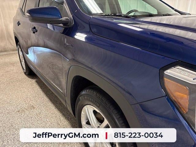 Used 2022 GMC Terrain SLE w/ Driver Convenience Package AWD/4WD image 8
