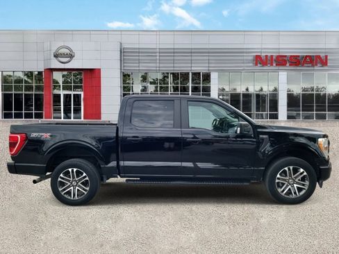 Used 2022 Ford F150 XL w/ STX Appearance Package image 3