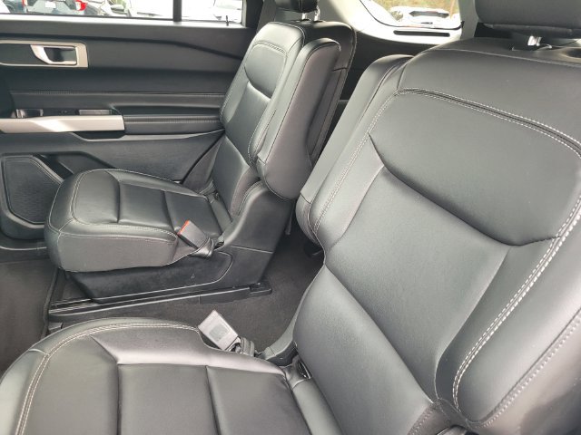 Certified 2023 Ford Explorer XLT w/ Equipment Group 202A AWD/4WD image 13