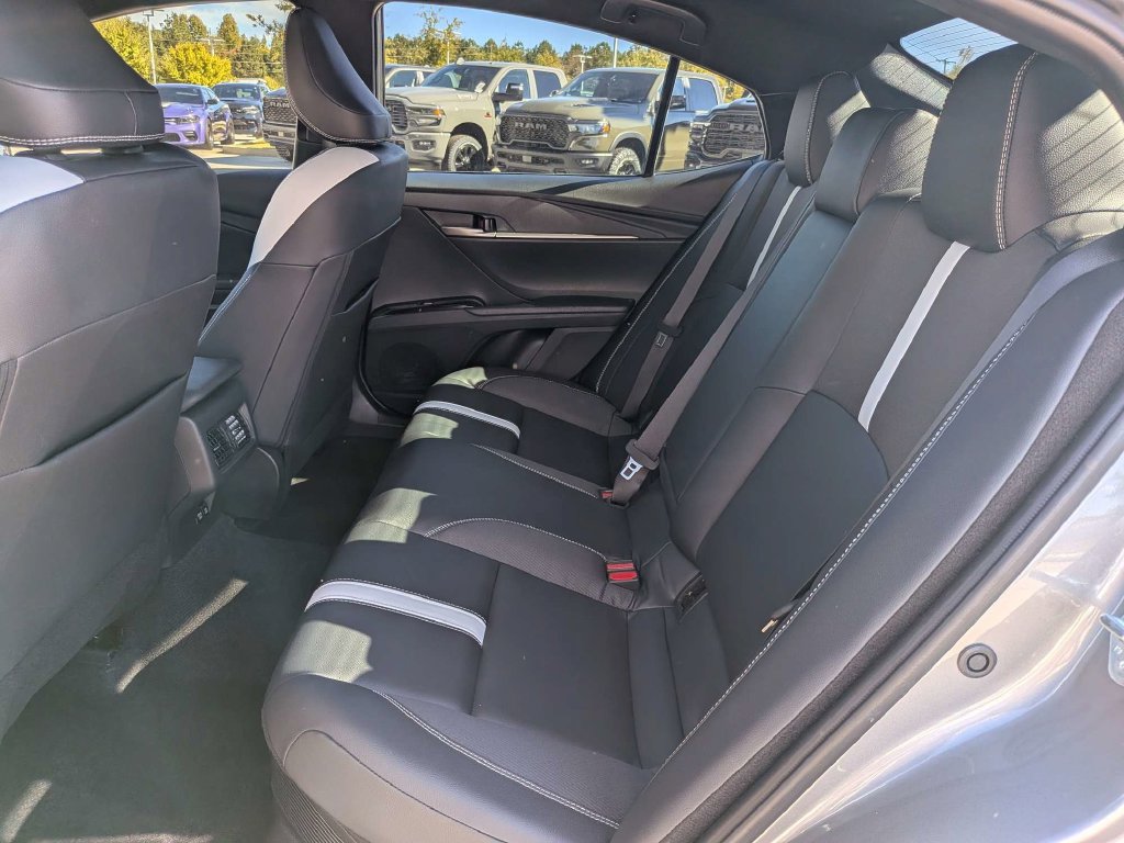 Used 2026 Toyota Camry SE FWD image 12