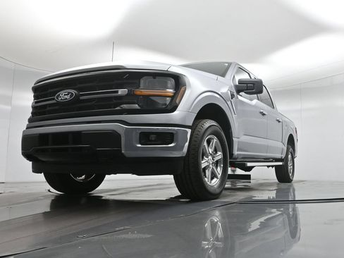 Certified 2025 Ford F150 XLT w/ Equipment Group 301A Standard AWD/4WD image 44