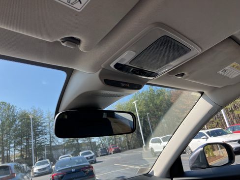 Certified 2025 Honda HR-V LX image 28