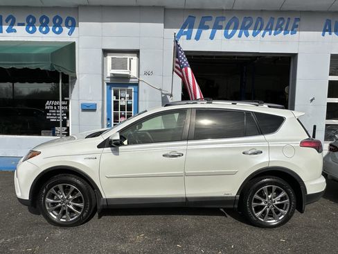 Used 2017 Toyota RAV4 Limited w/ Advanced Technology Package image 6