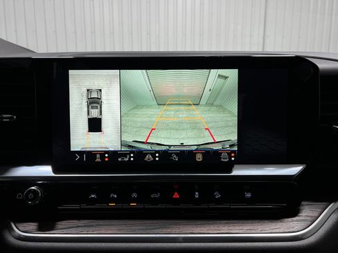 New 2026 GMC Sierra 1500 SLT image 13