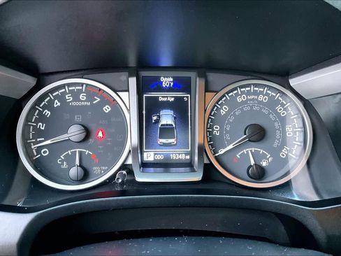 Used 2023 Toyota Tacoma Limited AWD/4WD image 25