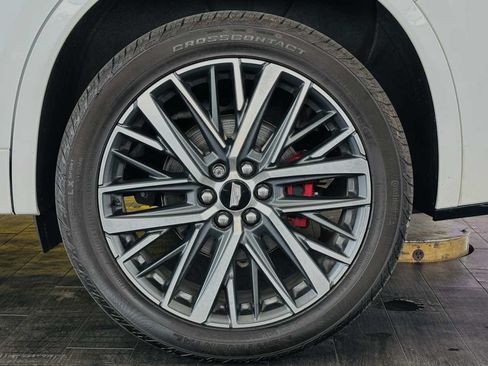 Used 2024 Cadillac XT6 Sport AWD/4WD image 29