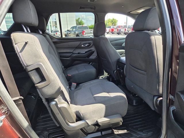Used 2023 Chevrolet Traverse LT FWD image 16