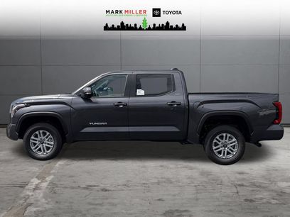 New 2026 Toyota Tundra SR5 w/ SR5 Premium Package