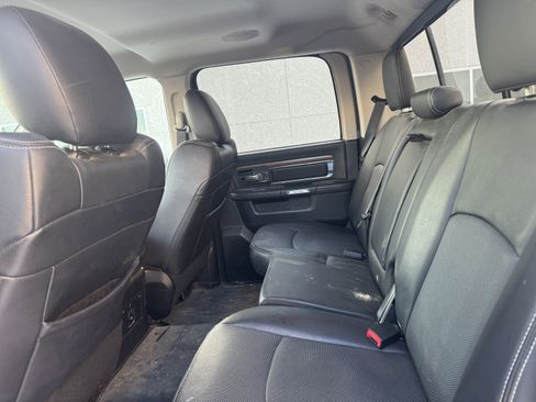 Used 2015 RAM 1500 Laramie w/ Convenience Group image 10