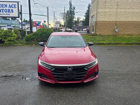 Used 2021 Honda Accord Sport image 2