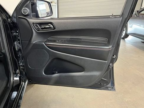 Used 2025 Dodge Durango GT AWD/4WD image 12