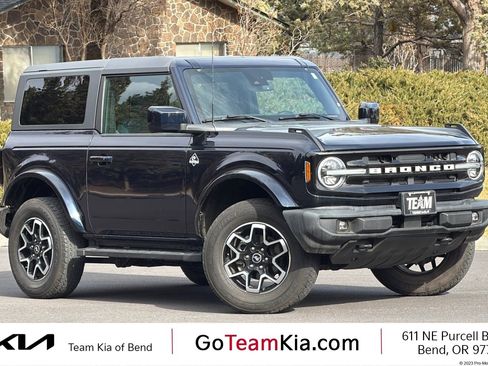 Used 2021 Ford Bronco Outer Banks image 1