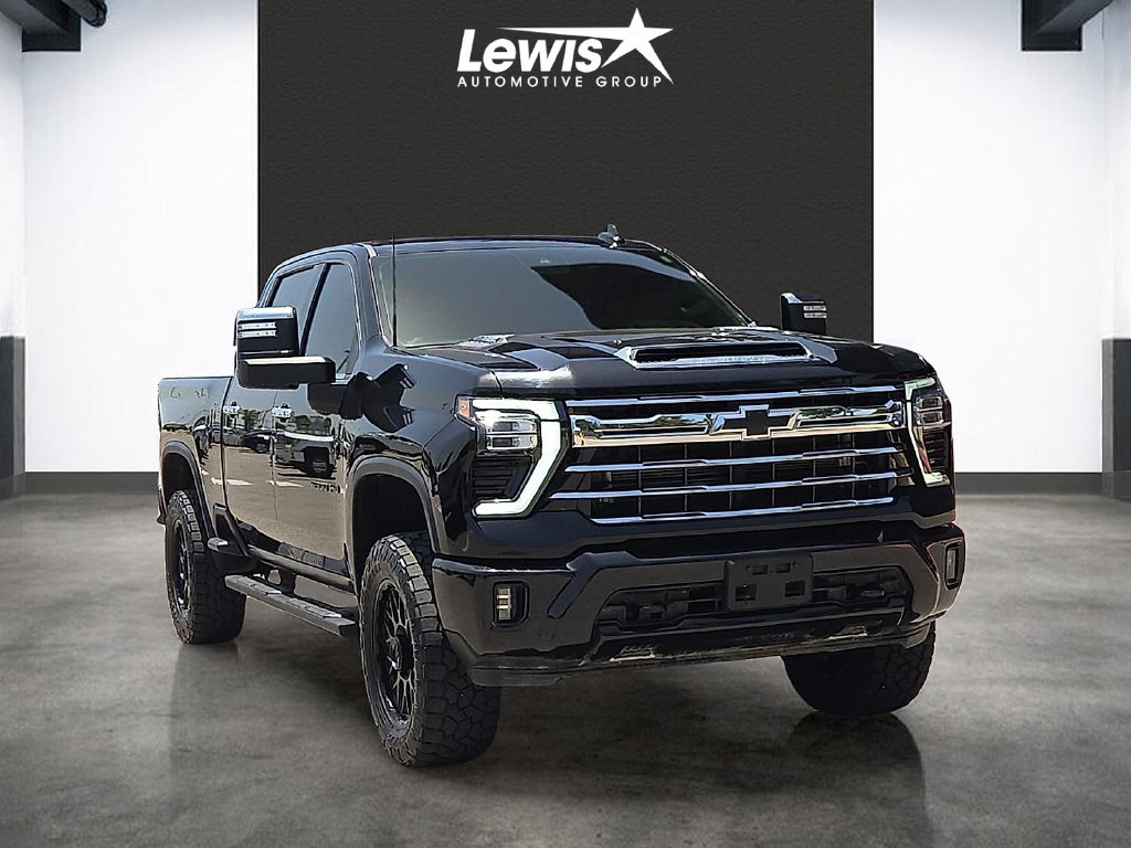 Used 2024 Chevrolet Silverado 3500 LTZ AWD/4WD image 6