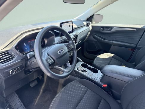 Used 2025 Ford Escape Active AWD/4WD image 12