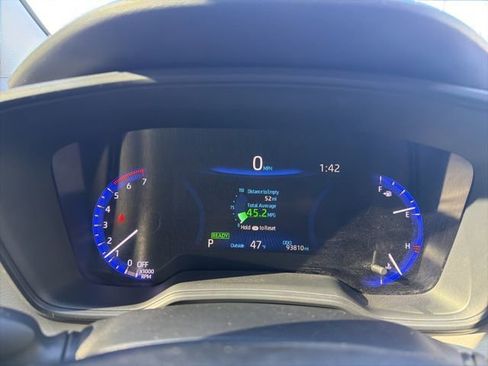 Used 2020 Toyota Corolla LE image 37