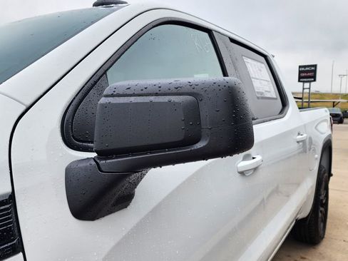New 2026 GMC Sierra 1500 Elevation image 13