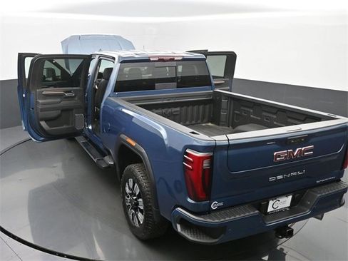 New 2025 GMC Sierra 2500 Denali w/ Denali Reserve Package image 64