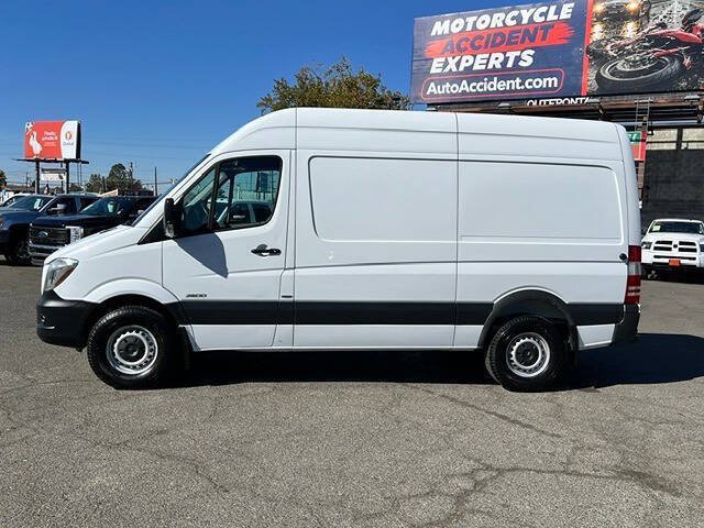 Used 2016 Mercedes-Benz Sprinter 2500 image 8