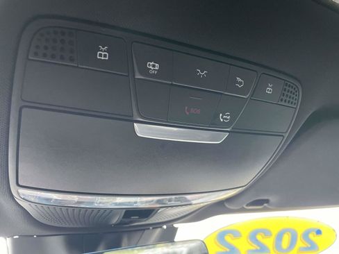 Used 2022 Mercedes-Benz GLC 300 4MATIC w/ AMG Line image 29
