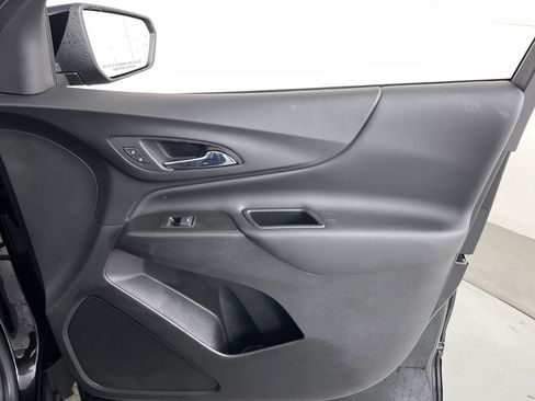 Used 2022 Chevrolet Equinox LT image 22