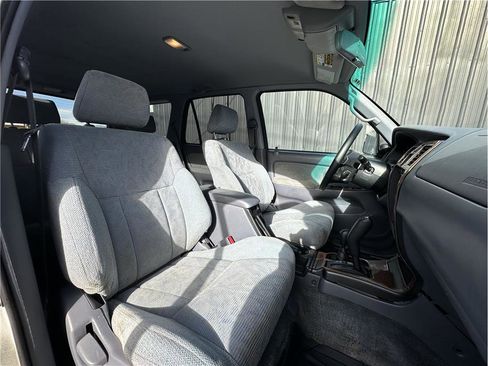 Used 2000 Toyota 4Runner SR5 image 15