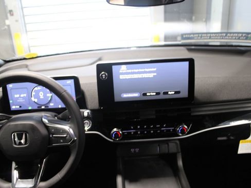 New 2026 Honda Prologue EX image 29