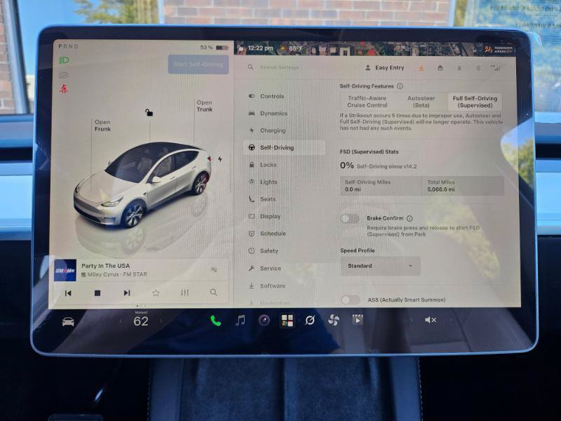Used 2023 Tesla Model Y AWD image 49
