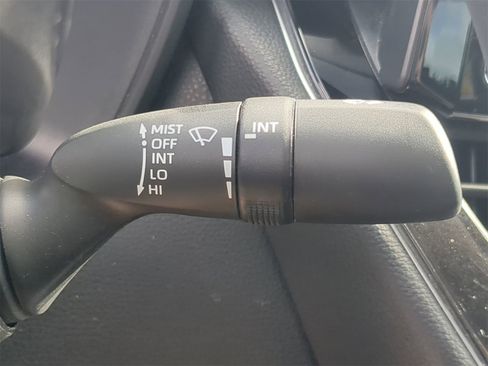 Used 2022 Toyota Corolla SE image 34